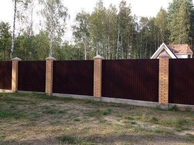 Установка забора из металлопрофиля в Смолевичах